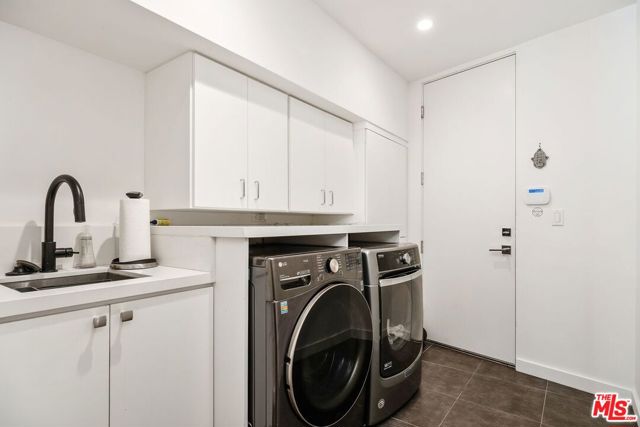 3112 Corda Drive, Los Angeles CA: https://media.crmls.org/mediaz/2a6d60fa-f9f4-4930-8ab4-77243b88120b.jpg