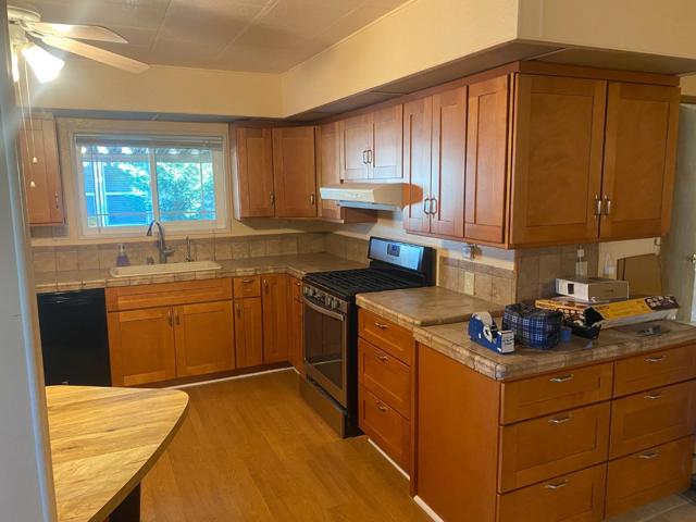 827 Villa Teresa Way, San Jose CA: https://media.crmls.org/mediaz/2a6e1105-d57c-43f3-8f65-5282114014eb.jpg