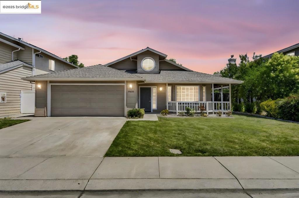 9438 TUSCANY CIRCLE