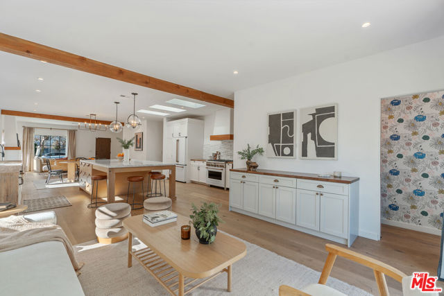 1280 S Sycamore Avenue, Los Angeles CA: https://media.crmls.org/mediaz/2a6f1110-47ac-43d3-8a14-591de62fc7ed.jpg