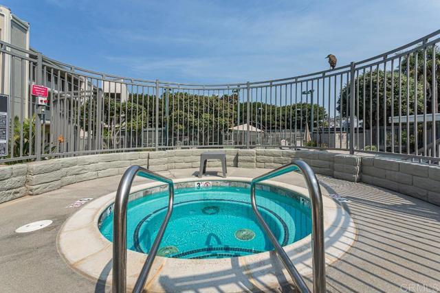 Detail Gallery Image 20 of 43 For 135 S Sierra Ave, Solana Beach,  CA 92075 - 2 Beds | 2 Baths