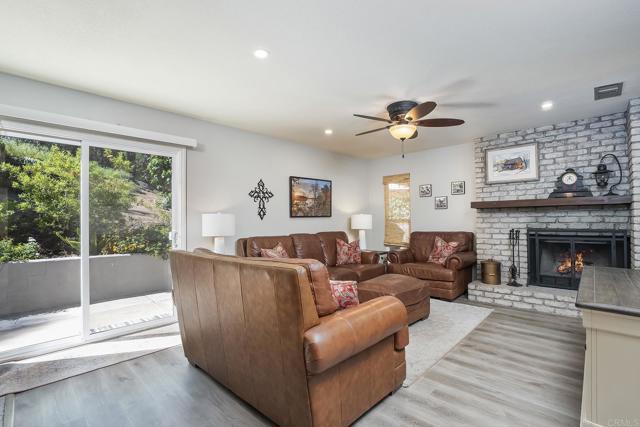 Detail Gallery Image 16 of 54 For 1668 Avenida Cherylita, El Cajon,  CA 92020 - 4 Beds | 2/1 Baths