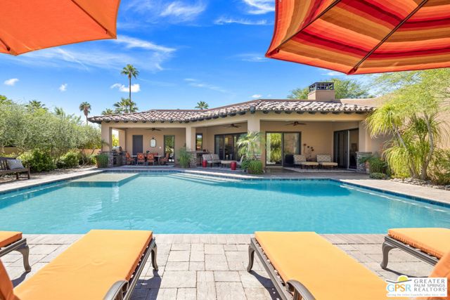 248 E Palo Verde Avenue, Palm Springs CA: https://media.crmls.org/mediaz/2a6fe772-e162-4d6c-866f-5147d127d155.jpg