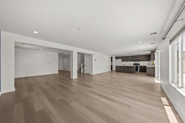 Image 14 of 59 For 28339 Levi Way