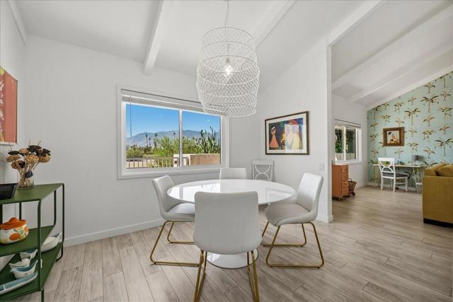 2134 S Sunshine Circle, Palm Springs, CA 92264