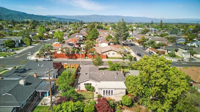 4882 Sutcliff Avenue, San Jose CA: https://media.crmls.org/mediaz/2a733875-1b2f-472f-826e-c8edb149f13c.jpg