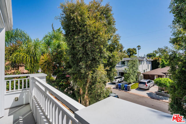 1601 Pine Avenue, Manhattan Beach, California 90266, 5 Bedrooms Bedrooms, ,1 BathroomBathrooms,Residential,Sold,Pine,23304415