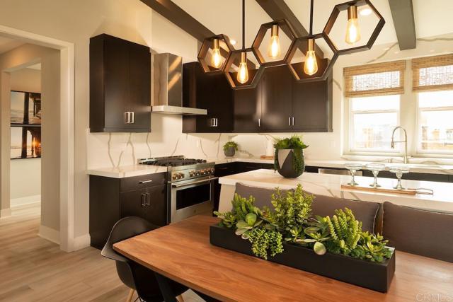 14331 Montano Way, San Diego CA: https://media.crmls.org/mediaz/2a733d64-4de5-4ae3-9021-c606a06a47b6.jpg