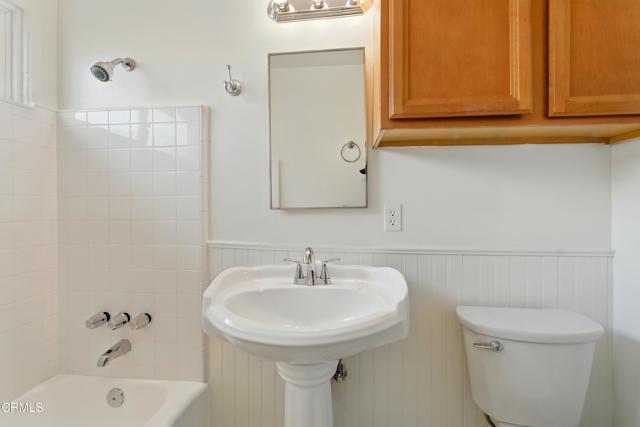 Detail Gallery Image 17 of 20 For 1545 1/2 Riverside Dr, Glendale,  CA 91201 - 2 Beds | 1 Baths