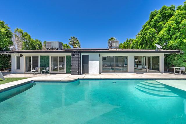74135 Candlewood Street, Palm Desert CA: https://media.crmls.org/mediaz/2a74582f-4755-463c-9b10-ffea9150f78f.jpg