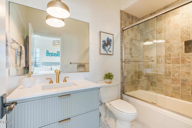 1501 Mandalay Beach Road, Oxnard CA: https://media.crmls.org/mediaz/2a774cba-cf5a-4df1-bc16-cf8e86d2ff0c.jpg