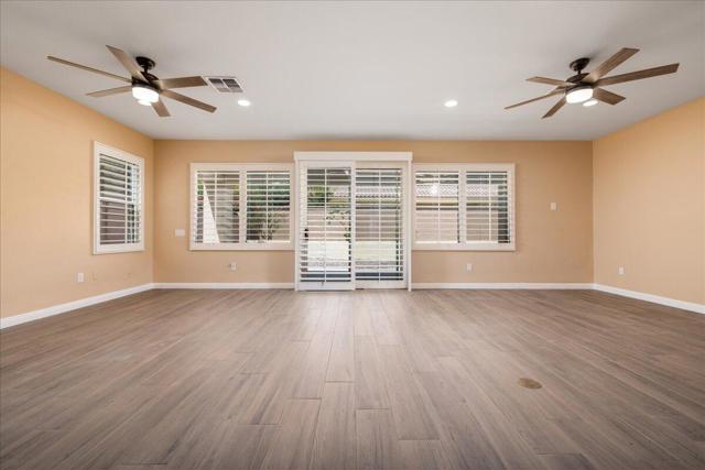 78544 Iron Bark Drive, Palm Desert CA: https://media.crmls.org/mediaz/2a775128-5a5c-4008-9fc5-e80be6ed2bee.jpg