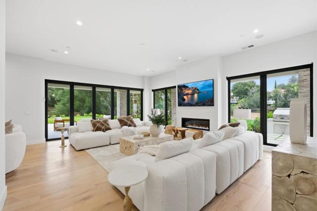 1669 Whitham Avenue, Los Altos CA: https://media.crmls.org/mediaz/2a77c239-c601-48ec-9854-a3671e0446e4.jpg