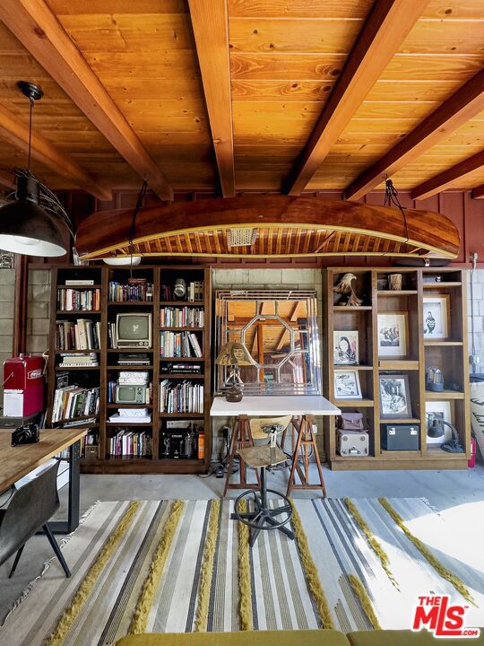 10018 Reevesbury Drive, Beverly Hills CA: https://media.crmls.org/mediaz/2a77ddd9-ef1f-4712-9ac0-50b9d2bd9035.jpg