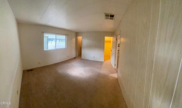 16 Isabel Avenue, Camarillo CA: https://media.crmls.org/mediaz/2a796175-7434-4c30-961f-00ee58c0390d.jpg