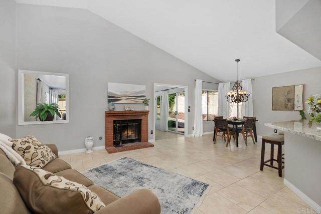 Detail Gallery Image 7 of 35 For 1745 Crystal Ridge Way, Vista,  CA 92081 - 2 Beds | 2 Baths