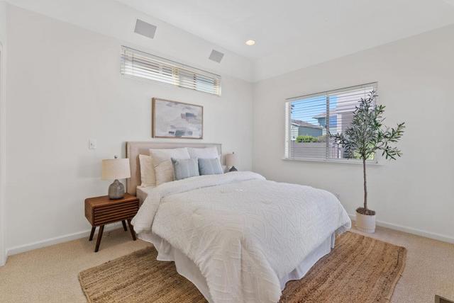 940 W Cliff Drive, Santa Cruz CA: https://media.crmls.org/mediaz/2a79c8af-ec7f-4709-88b6-dc13b3824b59.jpg
