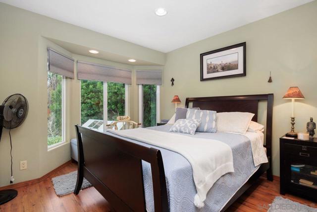 Image 41 of 50 For 2238 Oceanview Rd