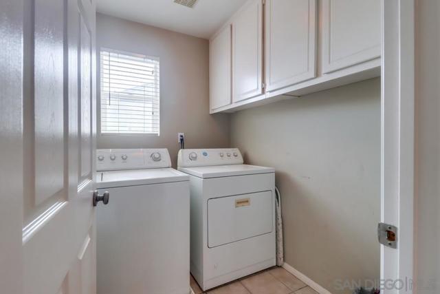 2235 Old Barn Lane, Chula Vista CA: https://media.crmls.org/mediaz/2a7bcc92-dd6f-4fe5-82b3-903a525714e0.jpg