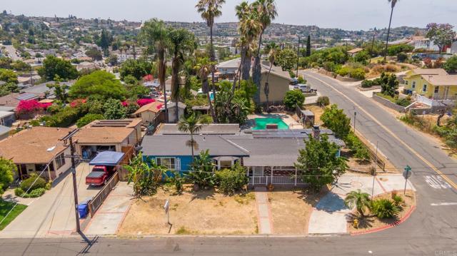 7701 Marie Avenue, La Mesa CA: https://media.crmls.org/mediaz/2a7d2777-f1d0-4787-9246-ab703e281ea1.jpg