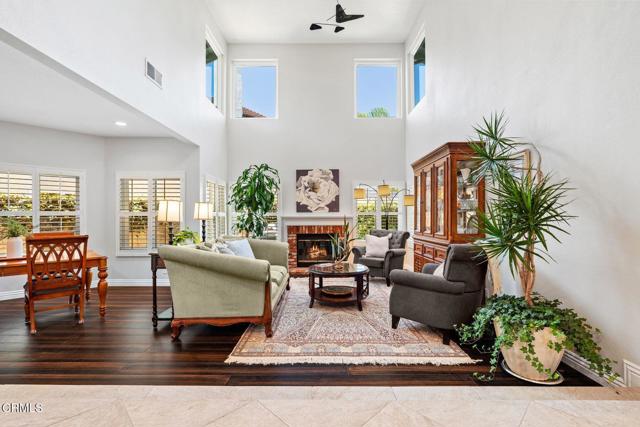 Detail Gallery Image 10 of 53 For 12157 London Grove Ct, Moorpark,  CA 93021 - 3 Beds | 2/1 Baths