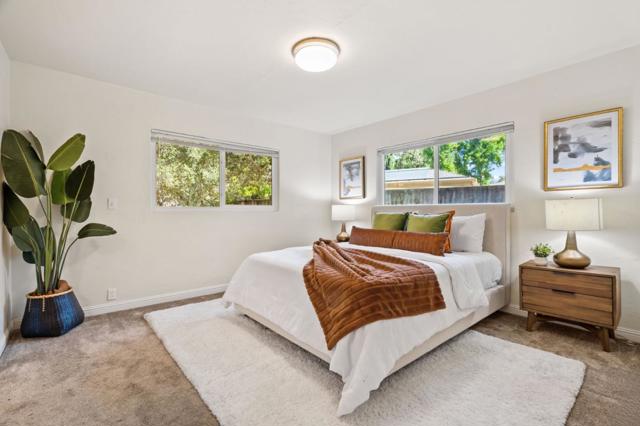 20141 Mendelsohn Lane, Saratoga CA: https://media.crmls.org/mediaz/2a7e16c2-2e2f-4986-9901-0d2df6eee6d4.jpg