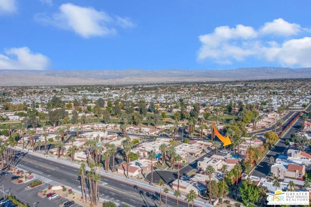 68541 Calle Alcazar, Cathedral City CA: https://media.crmls.org/mediaz/2a7e8123-6859-4c53-ac8d-1209820329fd.jpg