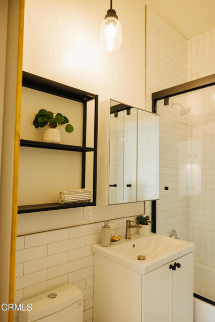 Detail Gallery Image 13 of 18 For 187 W Park Row Ave #102,  Ventura,  CA 93001 - 2 Beds | 1 Baths