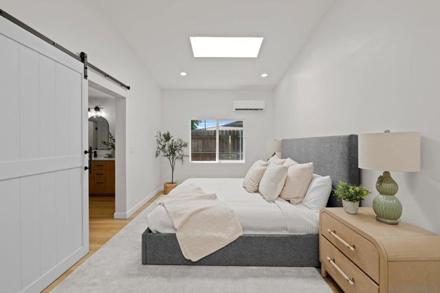 9117 Heatherdale St, Santee CA: https://media.crmls.org/mediaz/2a802c00-b918-4342-bff5-74630623d4ac.jpg