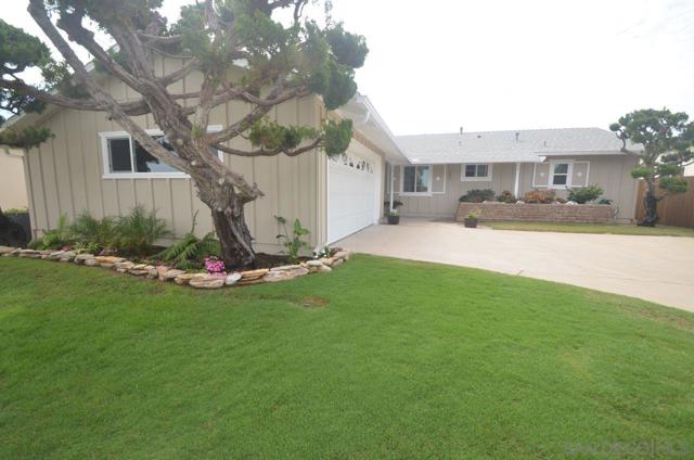 2657 Gobat, San Diego CA: https://media.crmls.org/mediaz/2a80bb81-e169-4f70-99fd-c3002226dc20.jpg
