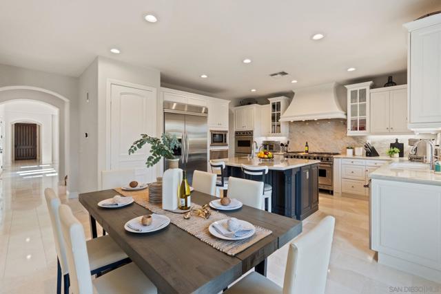 15583 Rising River Pl. S, San Diego CA: https://media.crmls.org/mediaz/2a819d37-92db-4463-a8b7-dd999c92c769.jpg