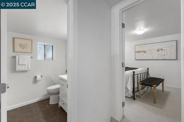 5 Kayser Ct, Walnut Creek CA: https://media.crmls.org/mediaz/2a826c10-555a-4efe-a0d2-3299ed9ad01a.jpg