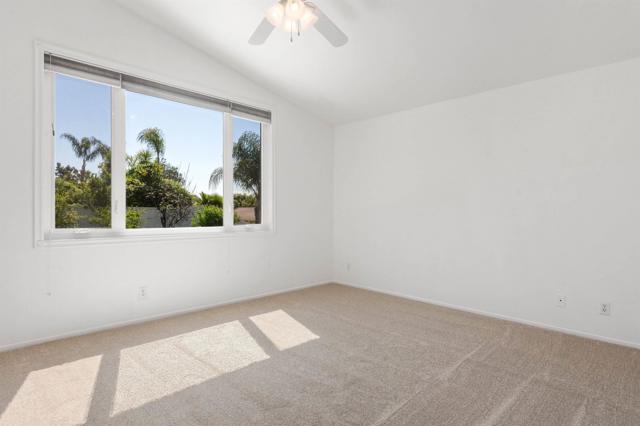 40998 Promenade Chardonnay Hls, Temecula CA: https://media.crmls.org/mediaz/2a830330-113f-49cf-bf34-619659bf4ff0.jpg