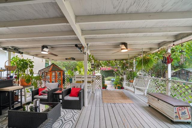 4151 Homewood Court, Riverside CA: https://media.crmls.org/mediaz/2a831c84-39ba-4f04-bda5-82fc8401ec1a.jpg