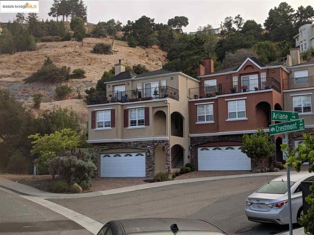 0 Redwood Rd, Oakland CA: https://media.crmls.org/mediaz/2a849916-4f0d-462d-898c-a8a84bf2a7dc.jpg