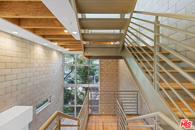  Commercial for Sale in Los Angeles, California