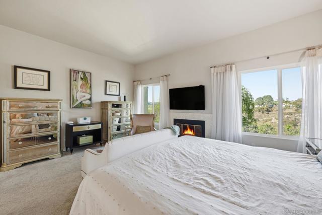 3626 Lorimer Ln, Encinitas CA: https://media.crmls.org/mediaz/2a85d3cc-8783-4a3c-b2ed-a816bc75ef27.jpg