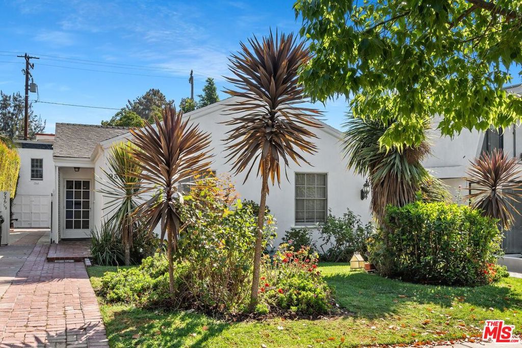 934 N La Jolla Avenue