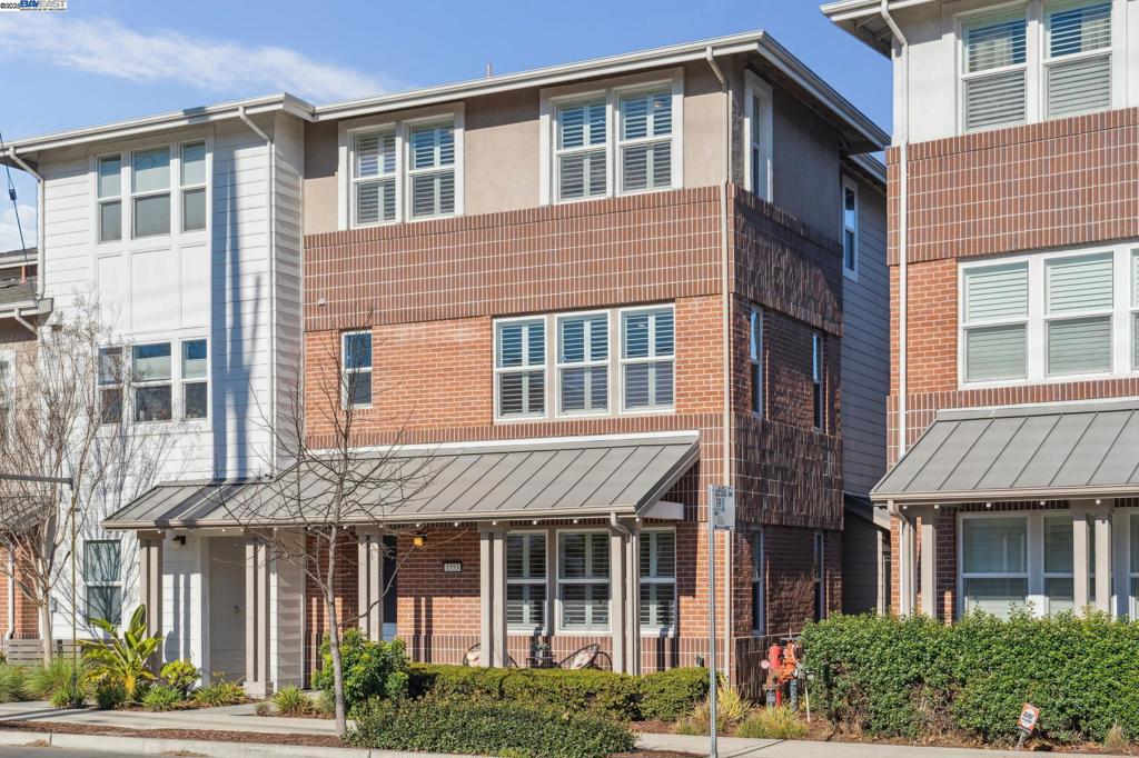 1553 Buena Vista Ave