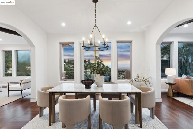 530 Gravatt Dr, Berkeley CA: https://media.crmls.org/mediaz/2a887baf-b131-49b1-85e2-9db2164cc0a7.jpg