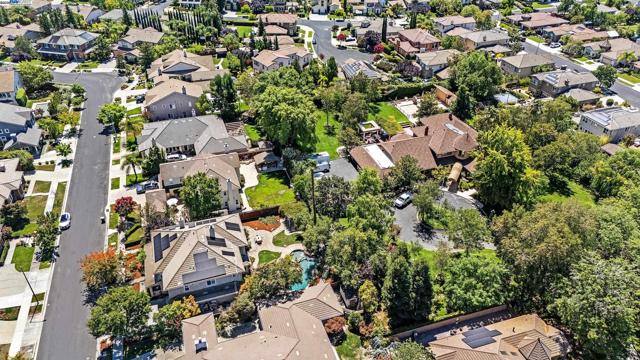 2461 Ancona Cir, Livermore CA: https://media.crmls.org/mediaz/2a88a862-5bc3-46c8-b56a-15827252346b.jpg