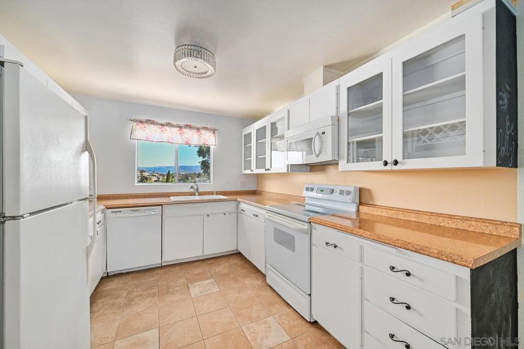 806 4th Ave - photo 14