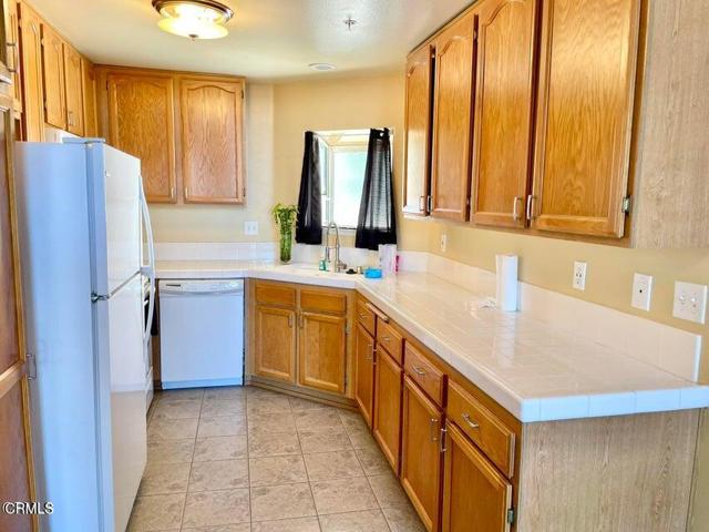 Detail Gallery Image 4 of 13 For 2803 Antonio Dr #304,  Camarillo,  CA 93010 - 2 Beds | 2 Baths