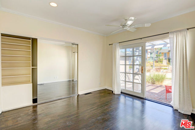 7009 RINDGE Avenue, Playa del Rey CA: https://media.crmls.org/mediaz/2a897907-f395-4699-85d2-88b9b48576d5.jpg