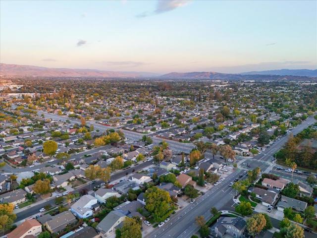 3104 Cherry Avenue, San Jose CA: https://media.crmls.org/mediaz/2a89defc-2120-48bd-bca0-f56493b30291.jpg