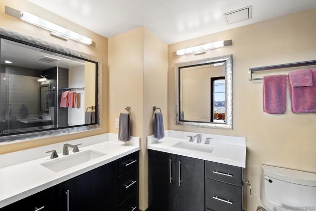 850 Beech St, San Diego CA: https://media.crmls.org/mediaz/2a8c2147-9639-47b7-a0d1-7846900f9cc8.jpg