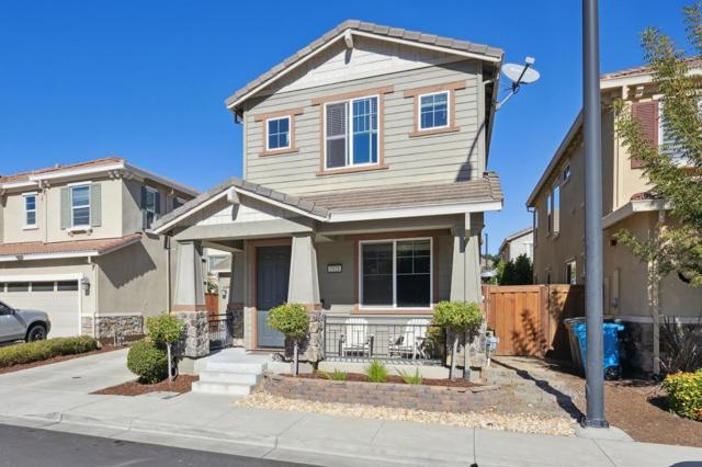 2521 Apricot Way, Gilroy CA: https://media.crmls.org/mediaz/2a8c6558-1d6a-4b7f-99a0-bcbe9ab1b442.jpg