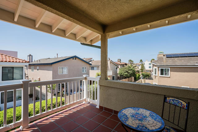 5114 Marlin Way, Oxnard CA: https://media.crmls.org/mediaz/2a8c6c13-fd56-44b2-9bb1-cabe532ed56f.jpg
