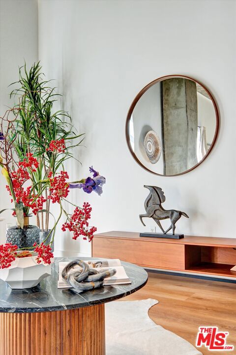 645 W 9th Street, Los Angeles CA: https://media.crmls.org/mediaz/2a8cad3a-a350-4662-9098-9cf109f619e6.jpg