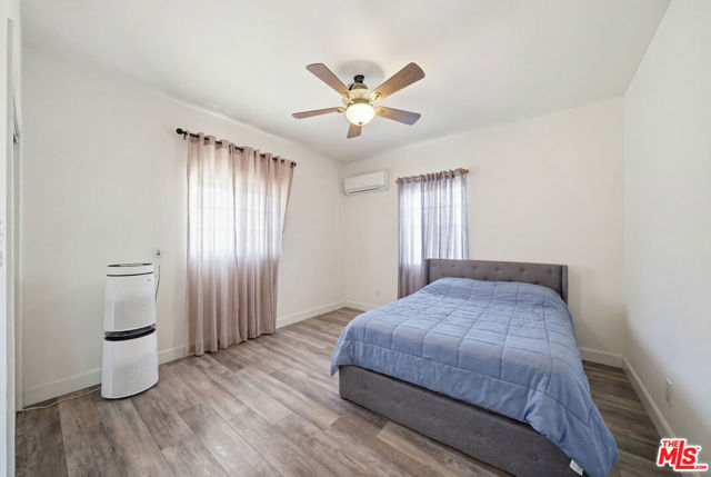 1147 S Westlake Avenue, Los Angeles CA: https://media.crmls.org/mediaz/2a8cad78-cc83-4826-9409-1488795e0002.jpg